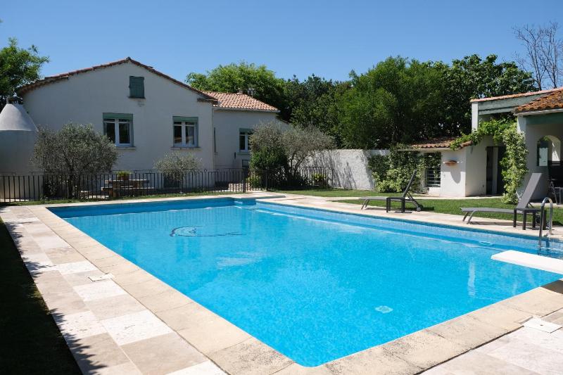 vacation rental with pool and poolhouse close to arles in moulès- sleeps 8 - image 38