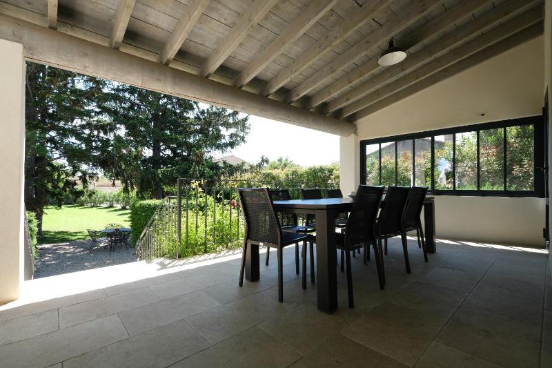 vacation rental with pool and poolhouse close to arles in moulès- sleeps 8 - image 20