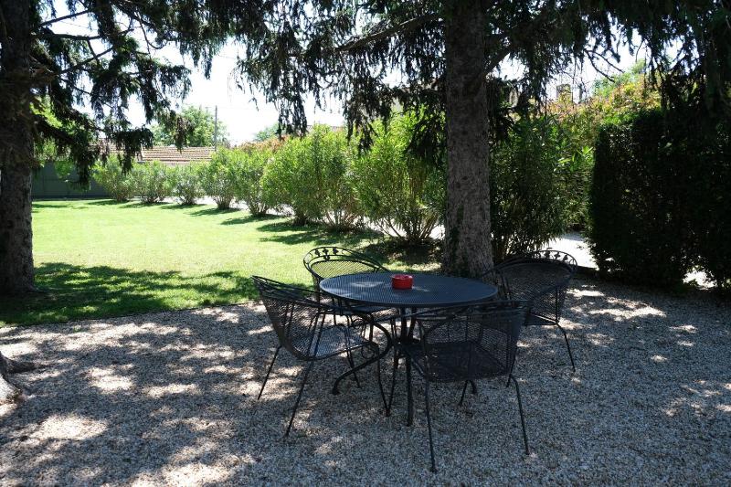 vacation rental with pool and poolhouse close to arles in moulès- sleeps 8 - image 28