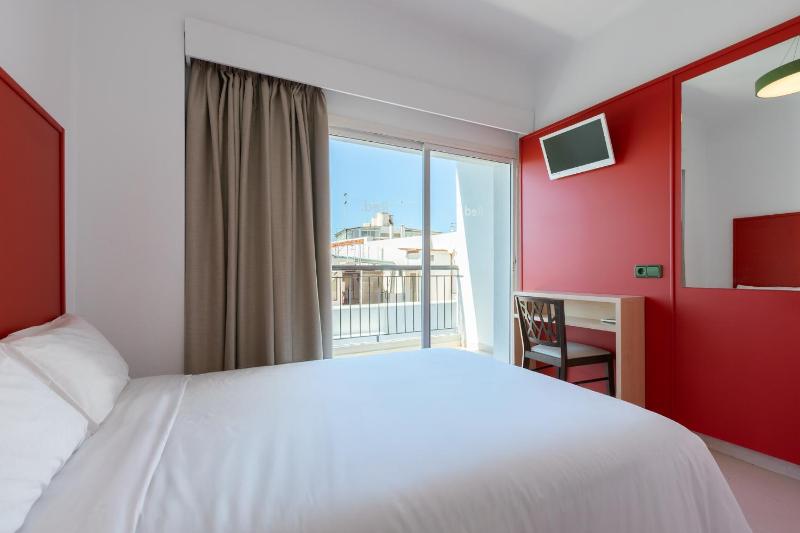 Single Room image 4