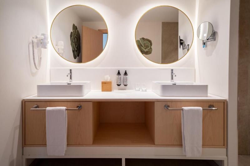 Suite image 2