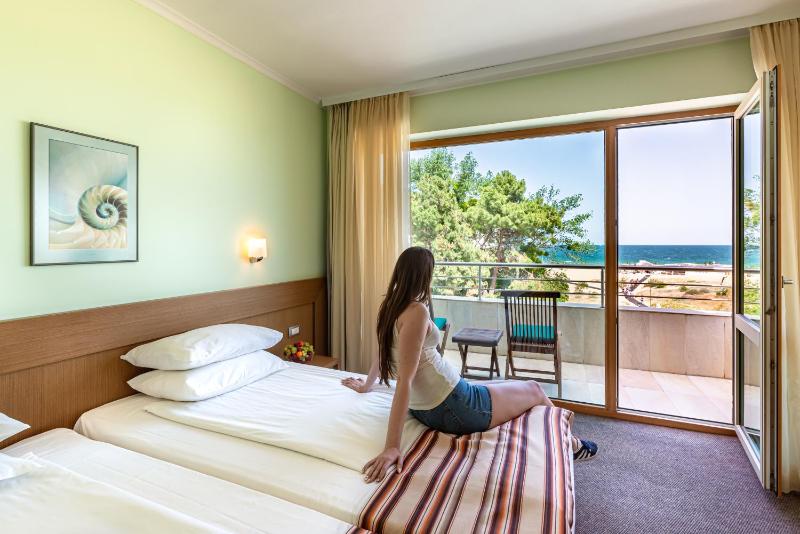 Jeravi Beach Hotel - All Inclusive - image 42