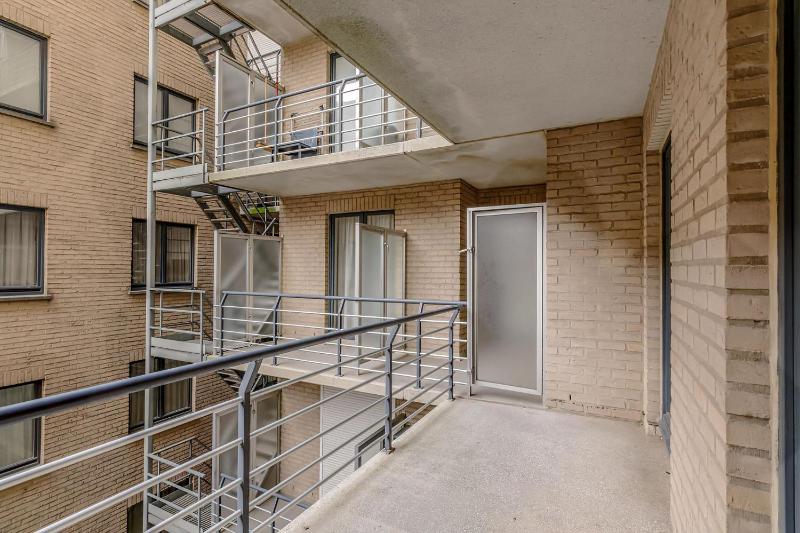 Casino B 0301 Met Garage - image 6