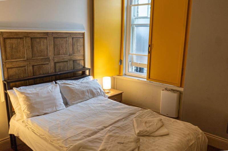 Budget Double Room image 4
