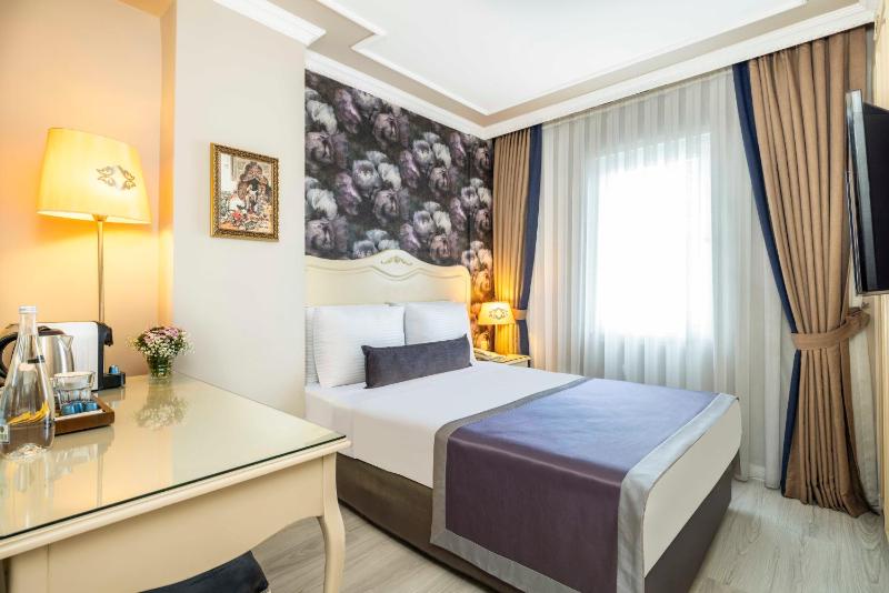 Budget Double Room image 1