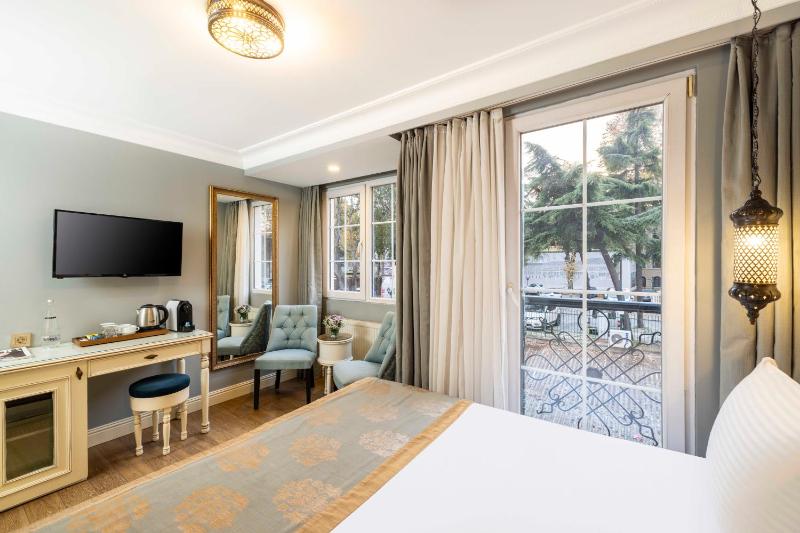 Superior Double or Twin Room image 1