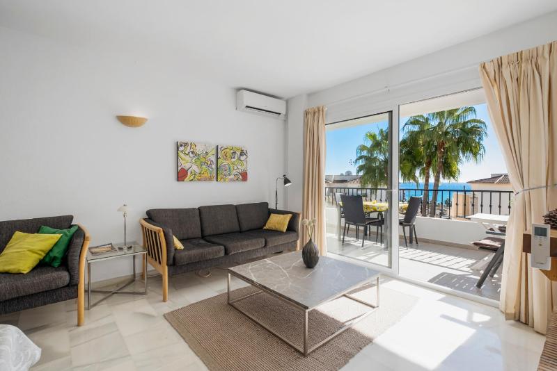 Sunny flat with pool by Costarentals - Ref 96 - image 3