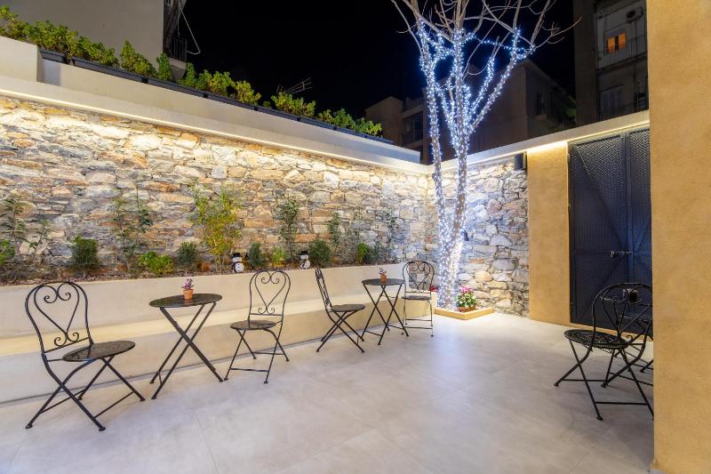 Luxury – Le petit Bati - image 18