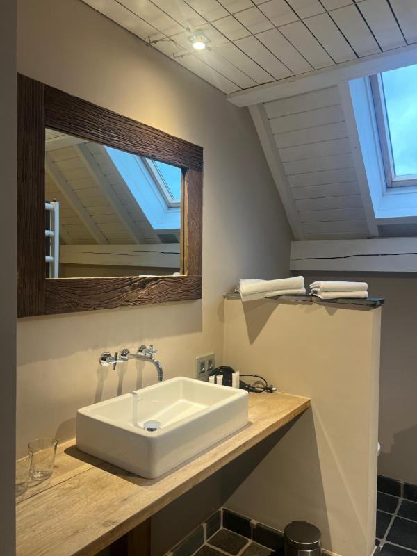 Deluxe Double Room image 2