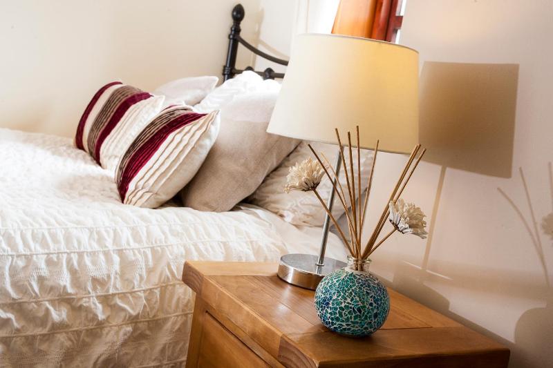 Double Room image 3