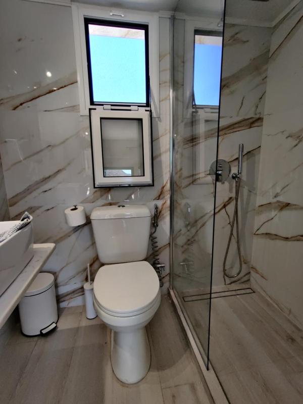Single Room image 2