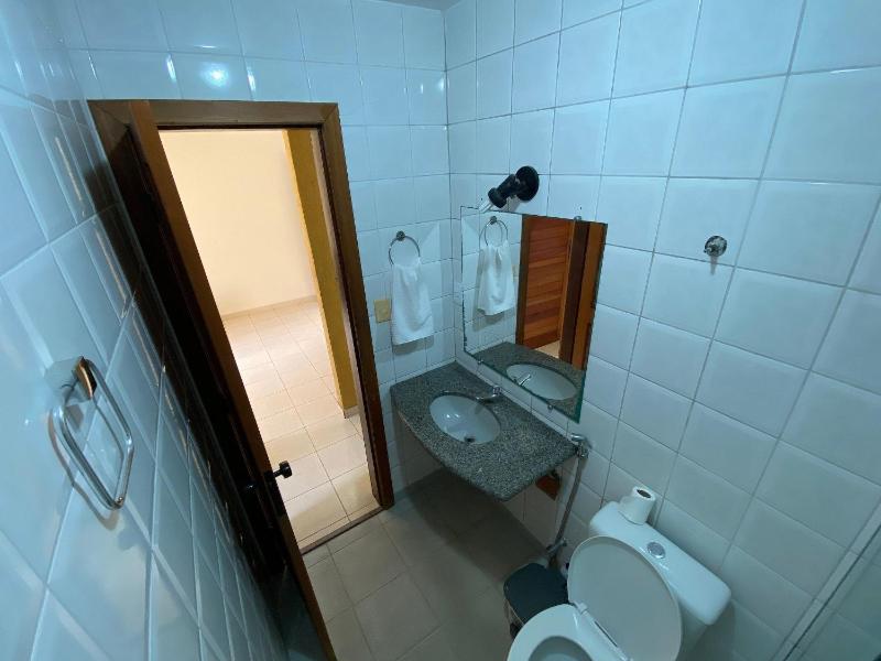 Condomínio quarto e sala - image 15