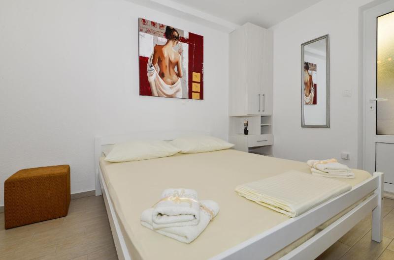 Apartments and rooms by the sea Makarska - 22419 - image 15