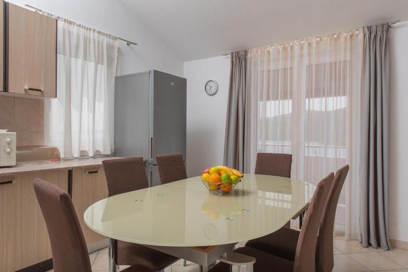 Two-Bedroom Apartment with Terrace and Sea View image 4