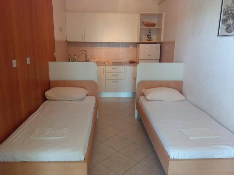 Apartments by the sea Brela Makarska - 20186 - image 33