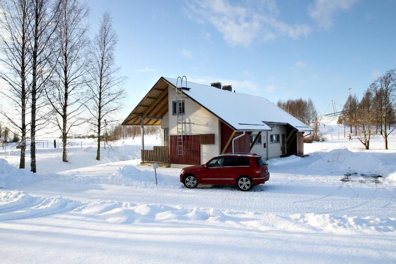 One-Bedroom Apartment with Sauna image 4