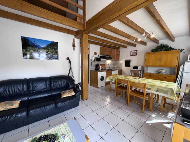 Chalet T4 à Cauterets avec parking et terrasse - FR-1-812-11 - image 3
