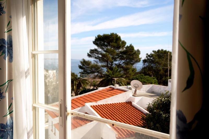 Duplex Apartment with Side Sea View image 2