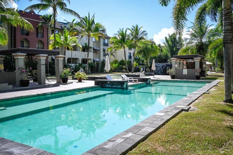Coral Luxe Resort - 9 Pools Gym & BBQ - image 3