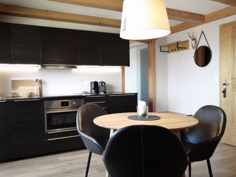 One-Bedroom Apartment with Balcony image 4