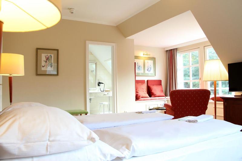 Deluxe Double Room image 2