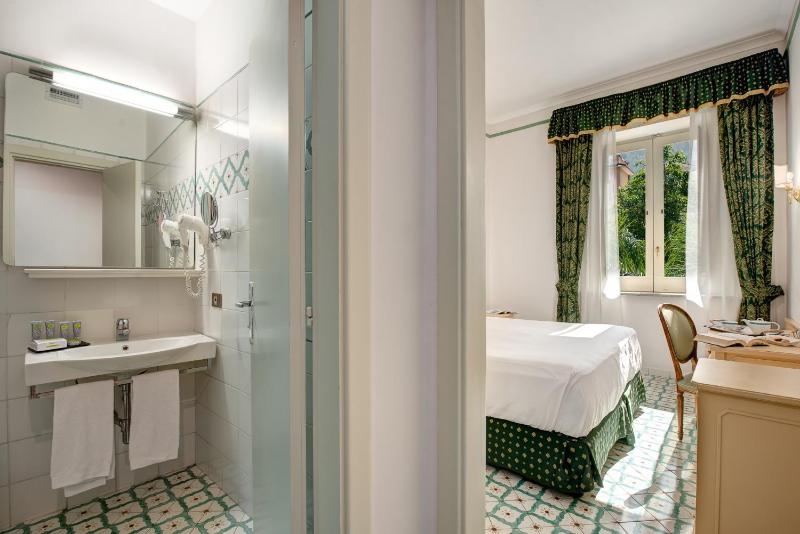 Imperial Hotel Tramontano - image 34