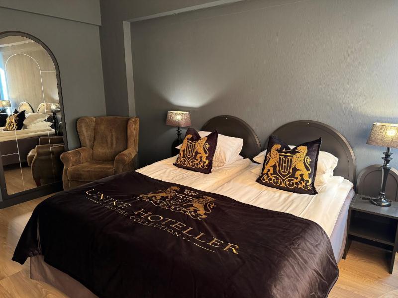 Double Room image 4