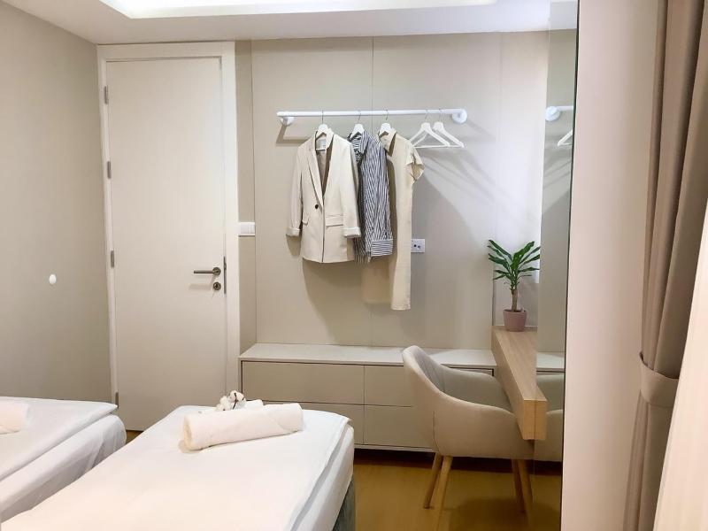 Belgrade Rooftop Experience Modern Luxury & Views - image 12