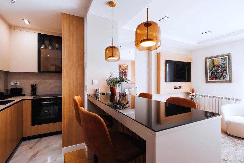 Belgrade Rooftop Experience Modern Luxury & Views - image 6