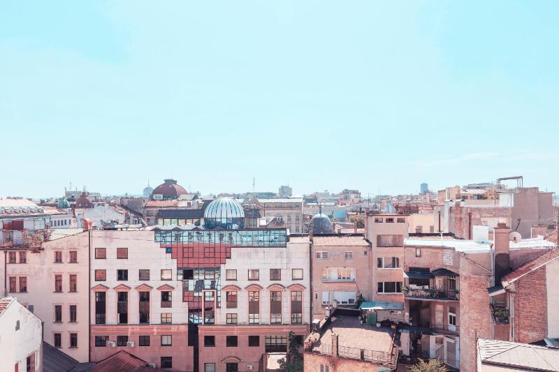Belgrade Rooftop Experience Modern Luxury & Views - image 7