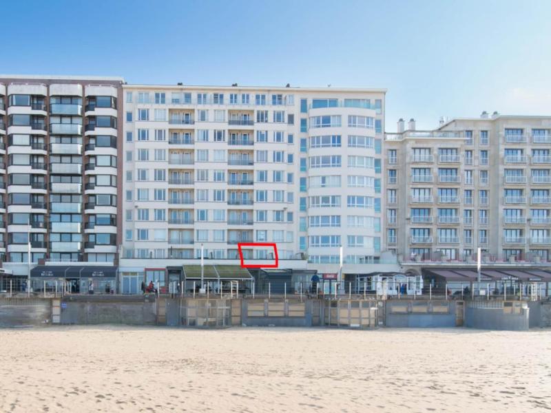 Apartment in Ostend with Sea Views - image 1