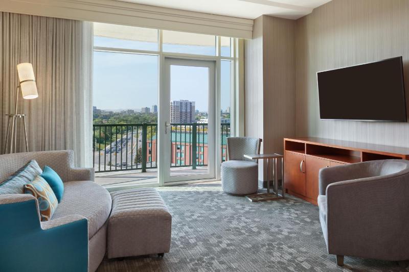 Courtyard by Marriott Ottawa East - image 9