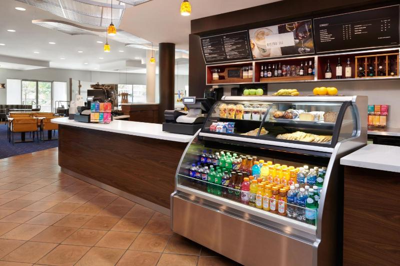 Courtyard by Marriott Ottawa East - image 5