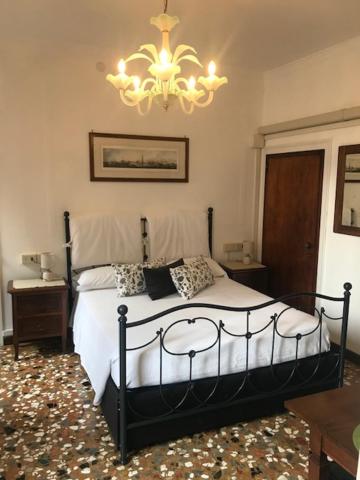 Superior Double Room image 3