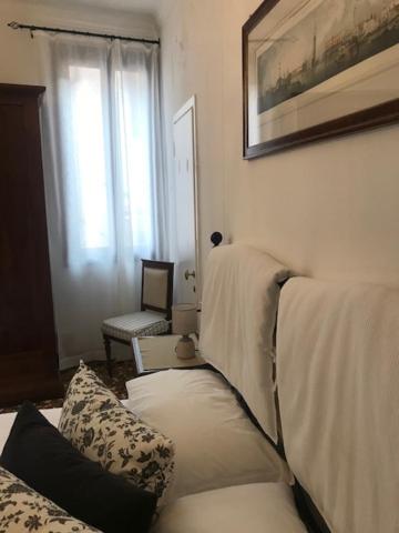 Superior Double Room image 2