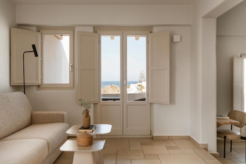 Executive Suite image 4