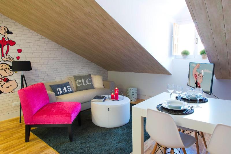 One-Bedroom Standard Apartment image 1