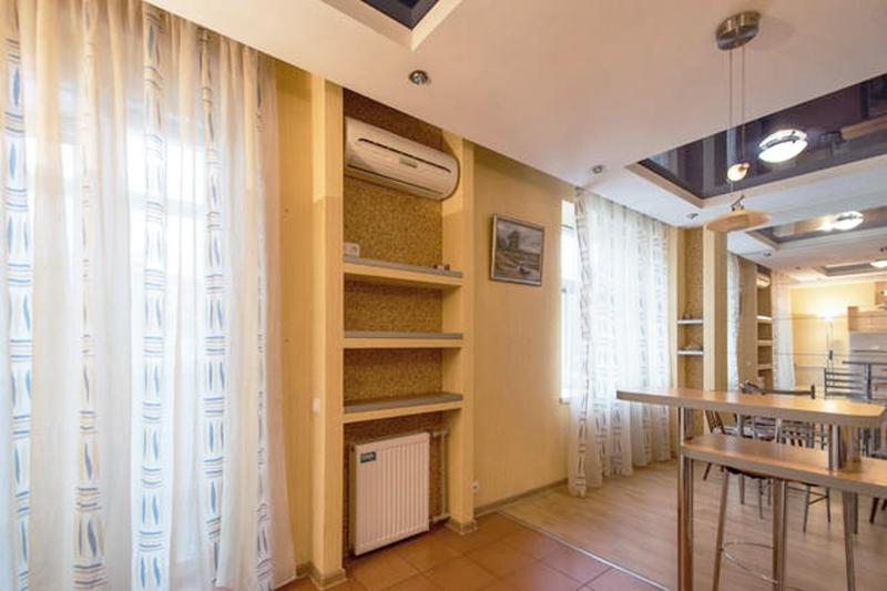 One-Bedroom Apartment with Balcony image 3