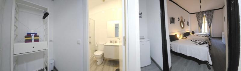 Quadruple Room image 3