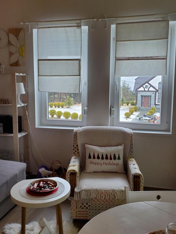 Apartment with Mountain View image 2