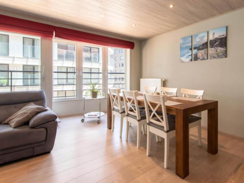 Apartment in Ostend near the Beach  Casino - image 18