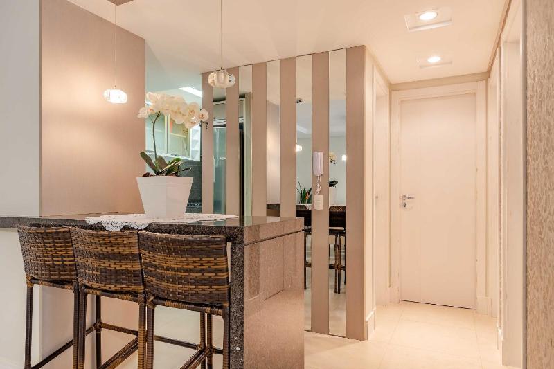 Apartamento em Condo com Piscina e Jacuzzi - Boulevard - image 23
