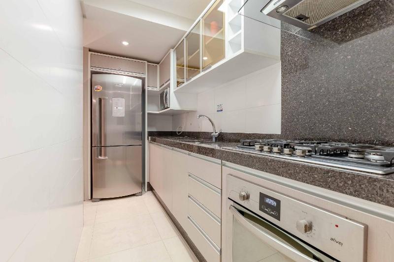 Apartamento em Condo com Piscina e Jacuzzi - Boulevard - image 11