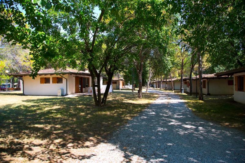 Bungalow (6 Adults) image 2
