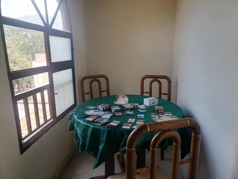 Cuarto con cuarto de baño y terraza - image 8