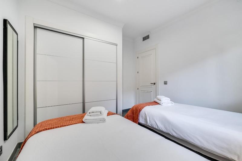 Calma House Aloha Gardens Marbella by VPS - image 29