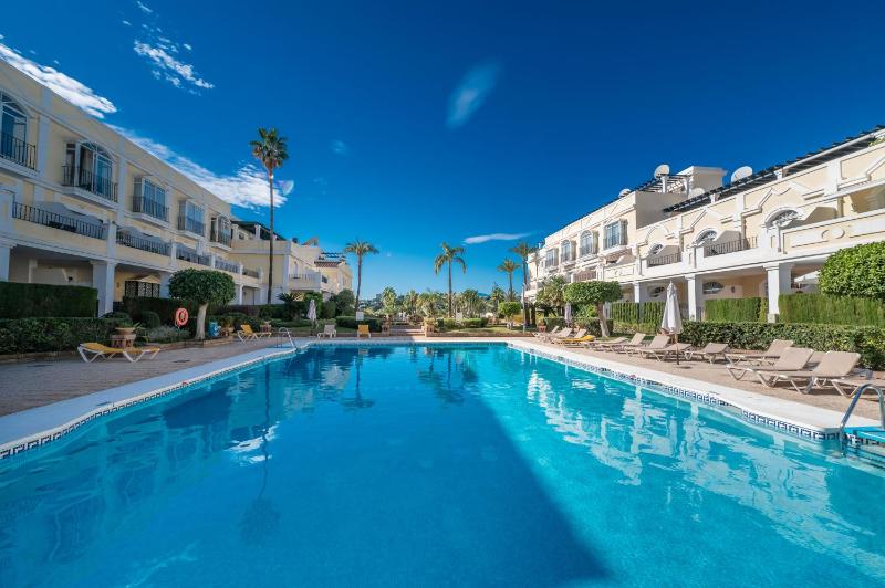 Calma House Aloha Gardens Marbella by VPS - image 17