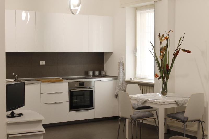 Apartment - Vicolo Volto San Luca 18 image 1