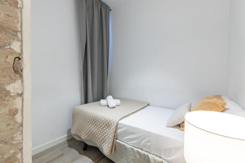 Apartment image 4