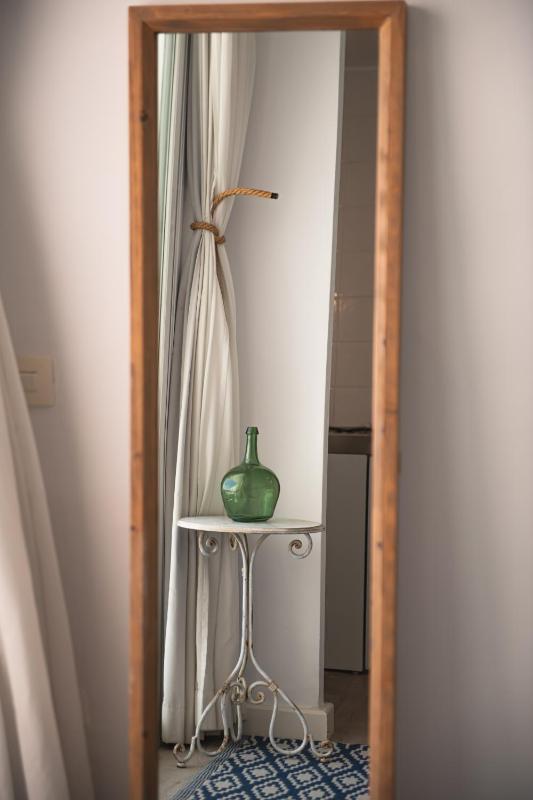 One-Bedroom Apartment with Sea View and Balcony image 4